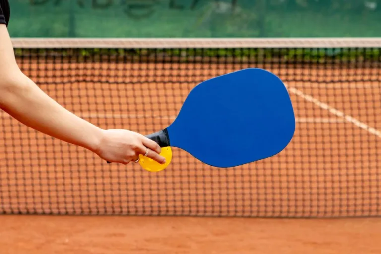 How to Play Pickleball Like a Pro