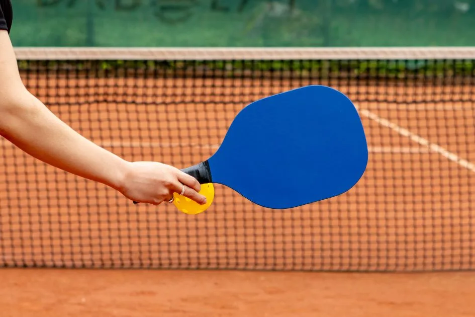 Read more about the article How to Play Pickleball Like A Pro: Expert Tips to Elevate Your Game from Backyard Fun to Competitive Excellence